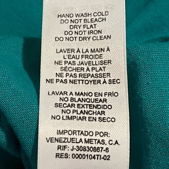 D Dynamite cotton/nylon mesh lined racer back tank with zip detail. Size Medium - Picture 5 of 8